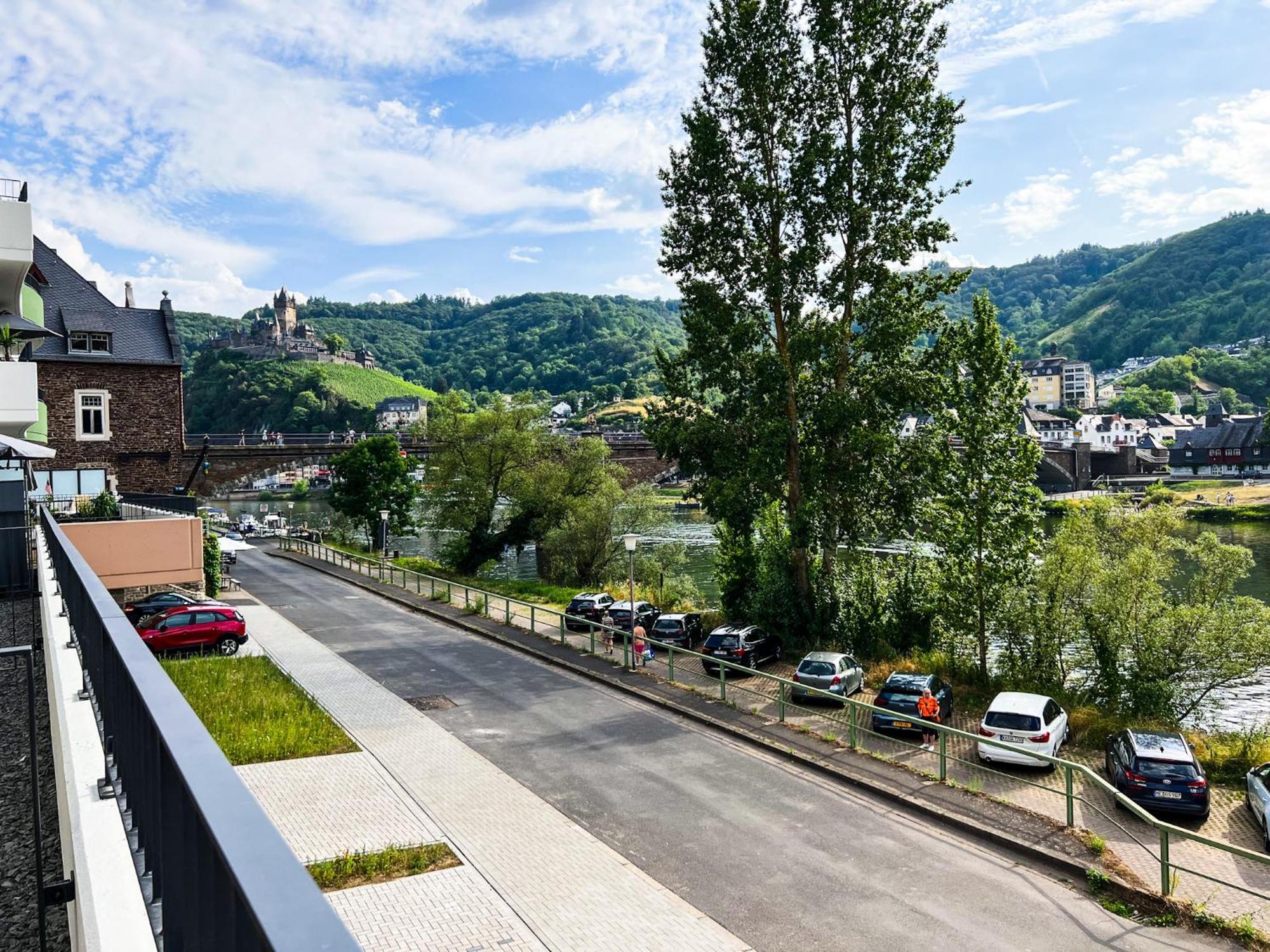 Moselblick I Ad Reichsburg Parkplatz 100M Marktplatz Cochem Exterior photo